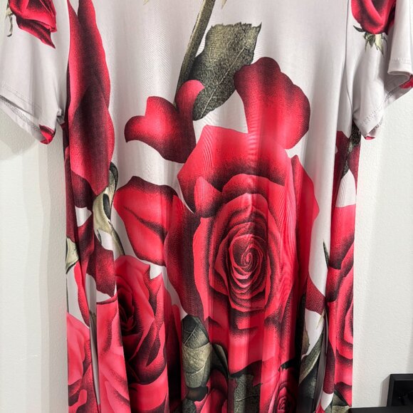 Gorgeous Floral Dress with pockets - Picture 4 of 11